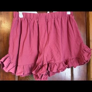 NWOT SHEIN 1XL ruffle shorts - maroon cranberry dress shorts - ruffle hem curve